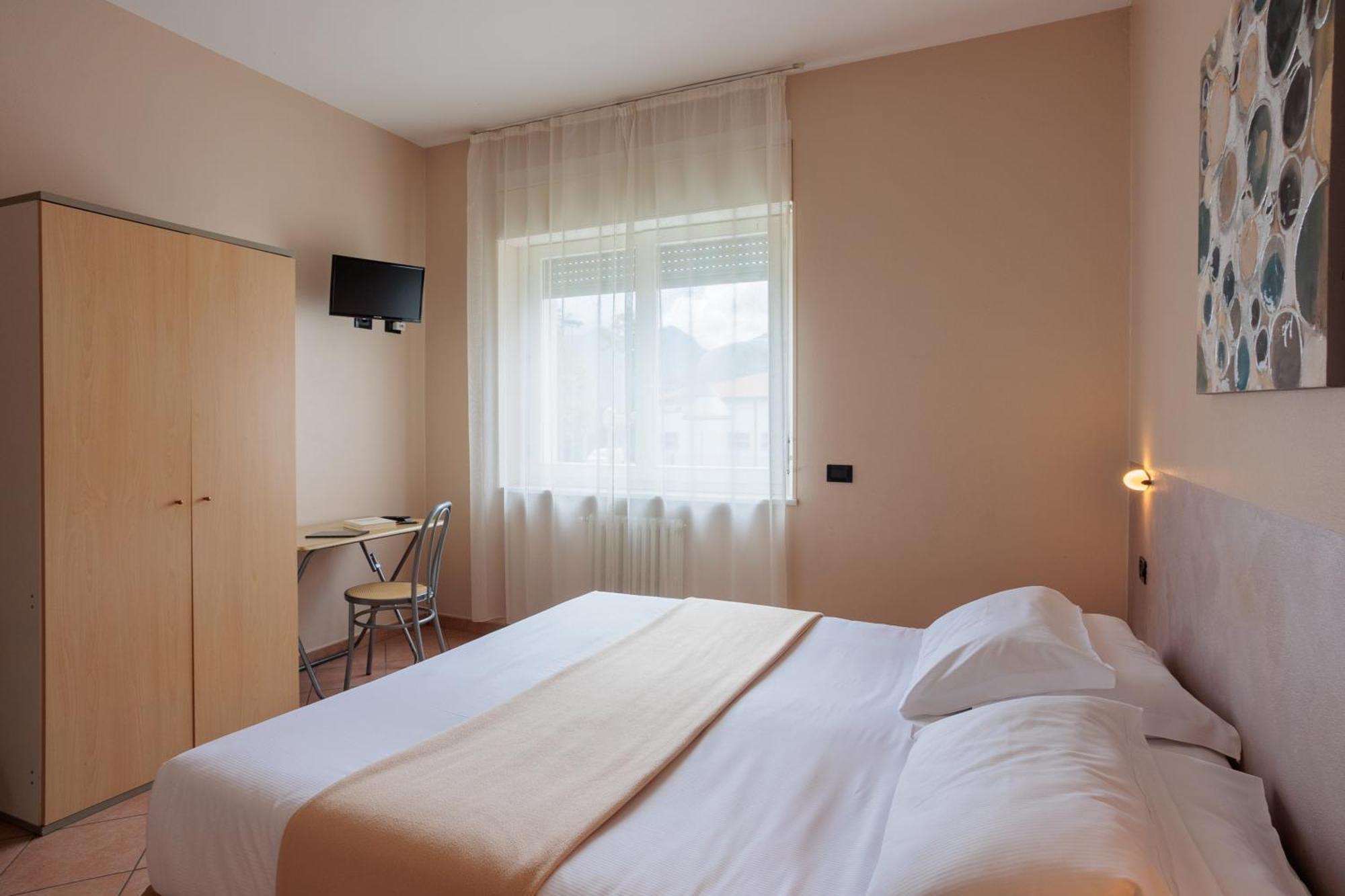 Bed and Breakfast Al Centro Verbania Exterior foto